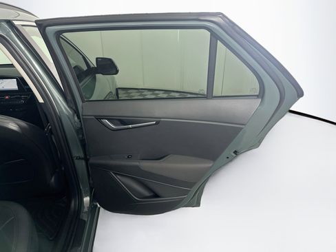 Used 2023 Kia Niro Wind FWD image 30