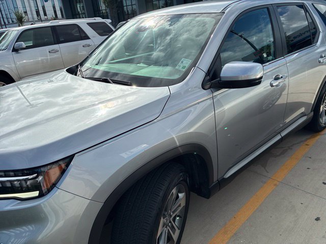 Used 2025 Honda Pilot EX-L image 11
