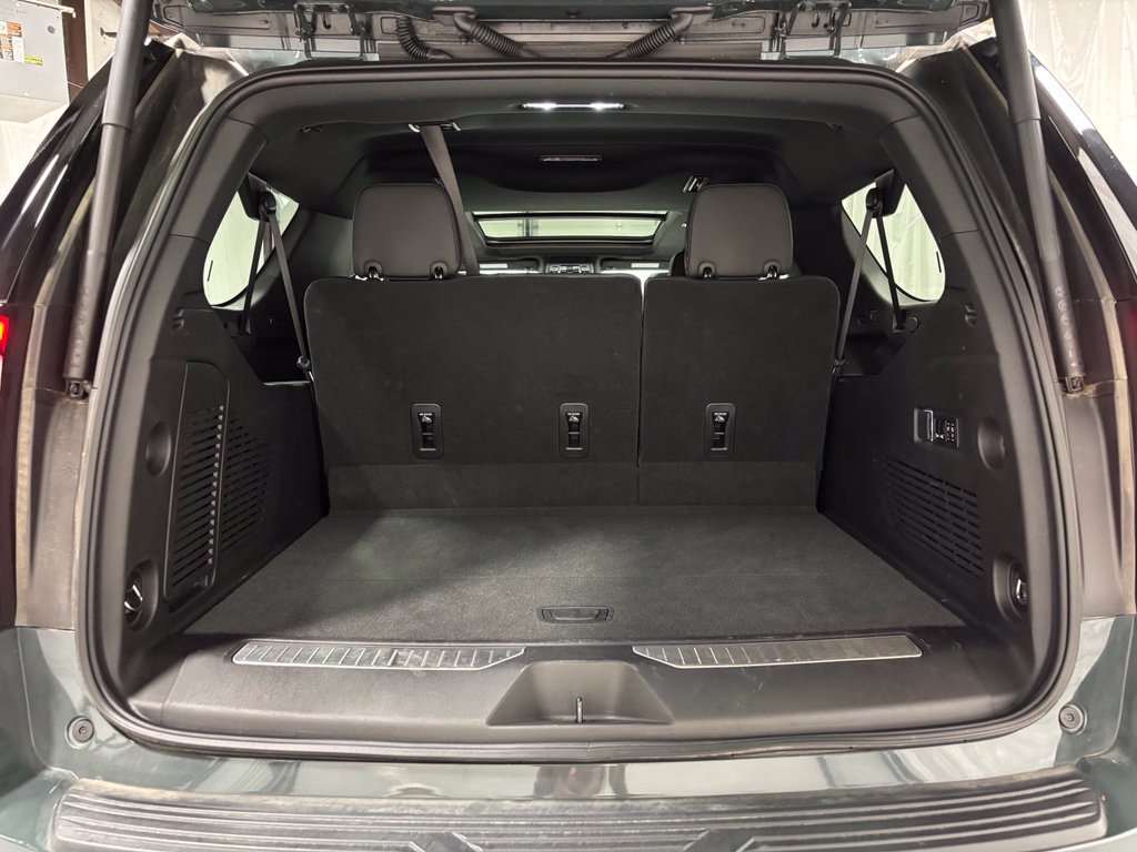 Used 2026 GMC Yukon XL AT4 AWD/4WD image 49