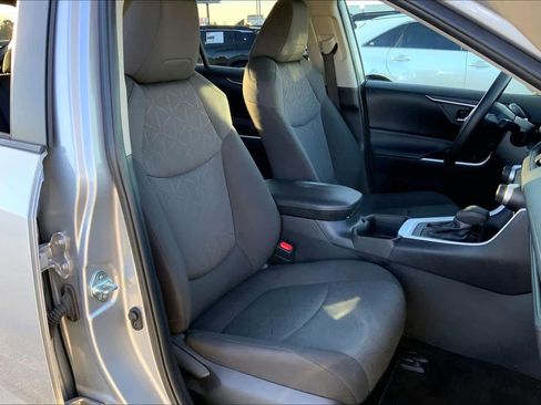 Used 2024 Toyota RAV4 XLE image 8