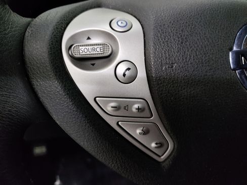 Used 2015 Nissan Leaf SL w/ Premium Package image 16