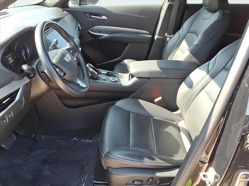 Used 2023 Cadillac XT4 Premium Luxury image 15