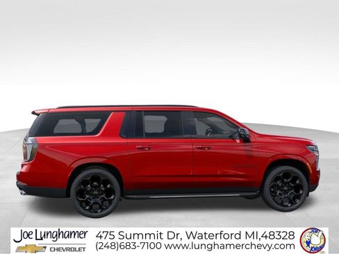 New 2026 Chevrolet Suburban RST AWD/4WD image 5