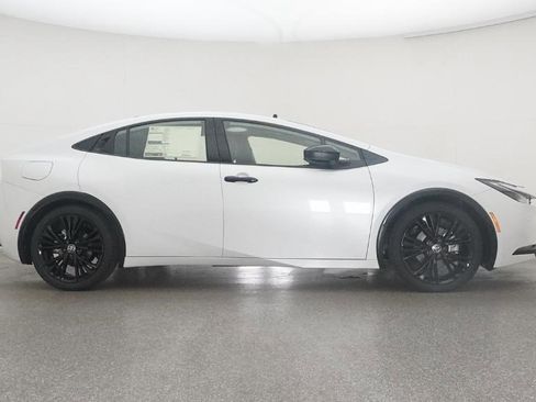 New 2026 Toyota Prius Plug-In Hybrid image 26