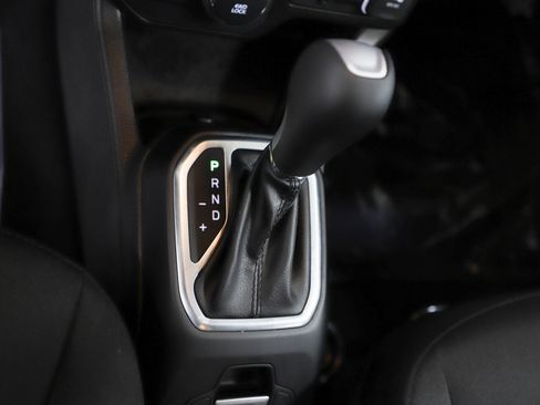 Used 2021 Jeep Renegade Latitude w/ Luxury Group I AWD/4WD image 21