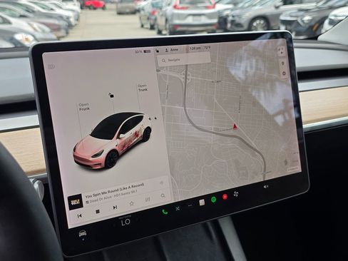 Used 2021 Tesla Model Y Long Range AWD/4WD image 34