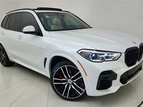 Used 2023 BMW X5 M50i w/ Executive Package image 1