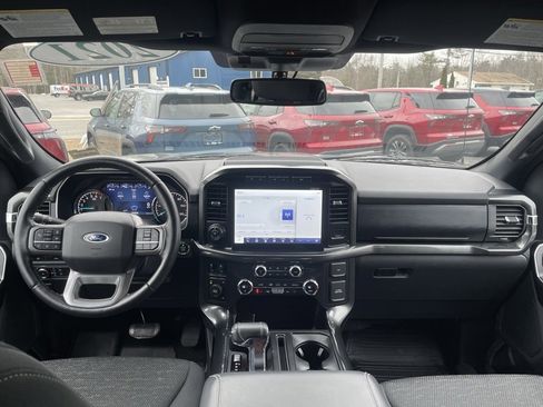 Used 2021 Ford F150 XLT w/ Equipment Group 302A High image 10