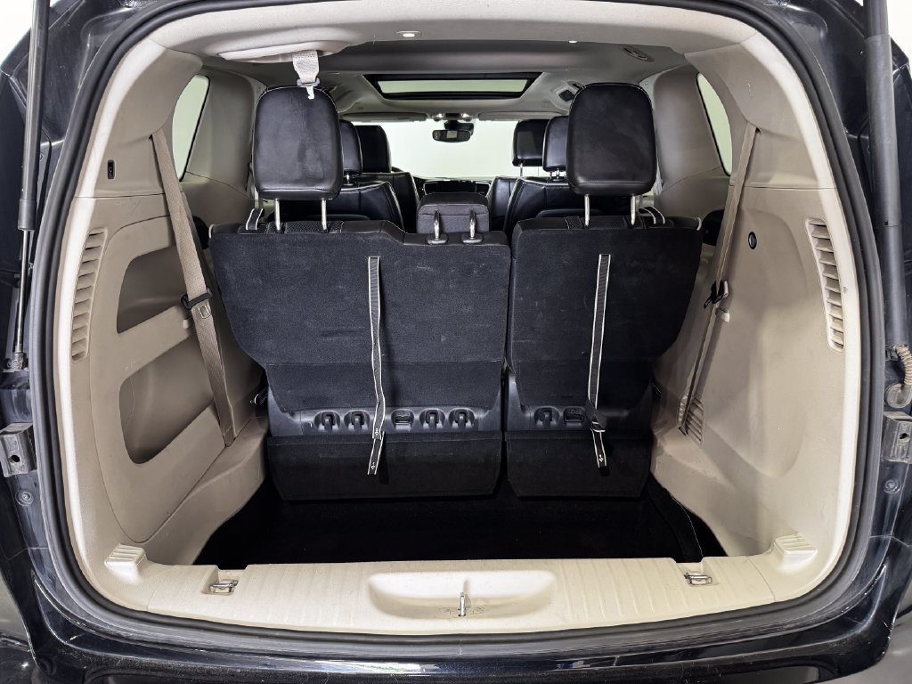 Used 2024 Chrysler Pacifica Limited FWD image 28