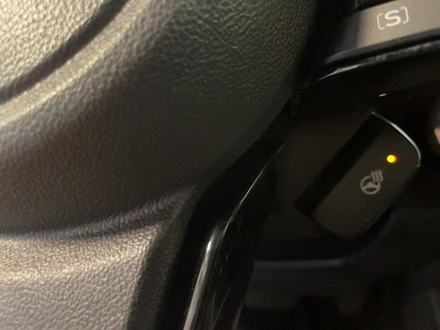 Used 2025 Subaru Forester Touring AWD/4WD image 19