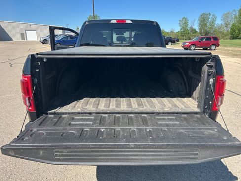 Used 2016 Ford F150 Lariat w/ Equipment Group 502A Luxury AWD/4WD image 18