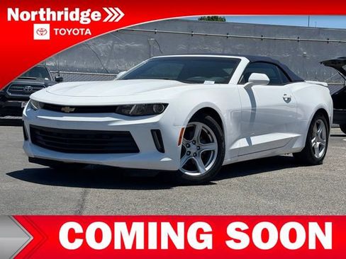 Used 2017 Chevrolet Camaro LT RWD image 3