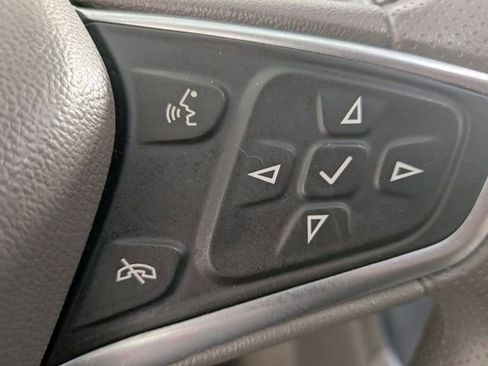 Used 2023 Chevrolet Malibu LT FWD image 19