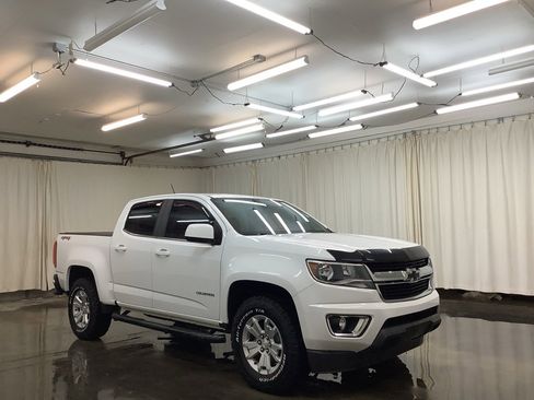 Used 2018 Chevrolet Colorado LT w/ LT Convenience Package image 4