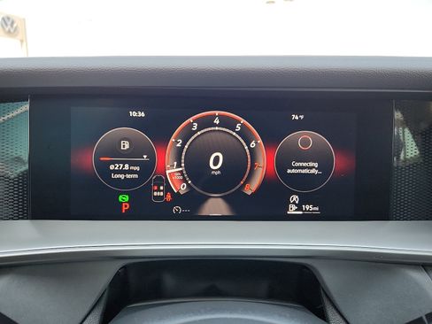 Used 2026 Volkswagen Tiguan SE FWD image 17