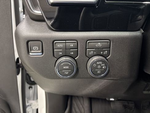 New 2026 Chevrolet Silverado 1500 RST AWD/4WD image 31