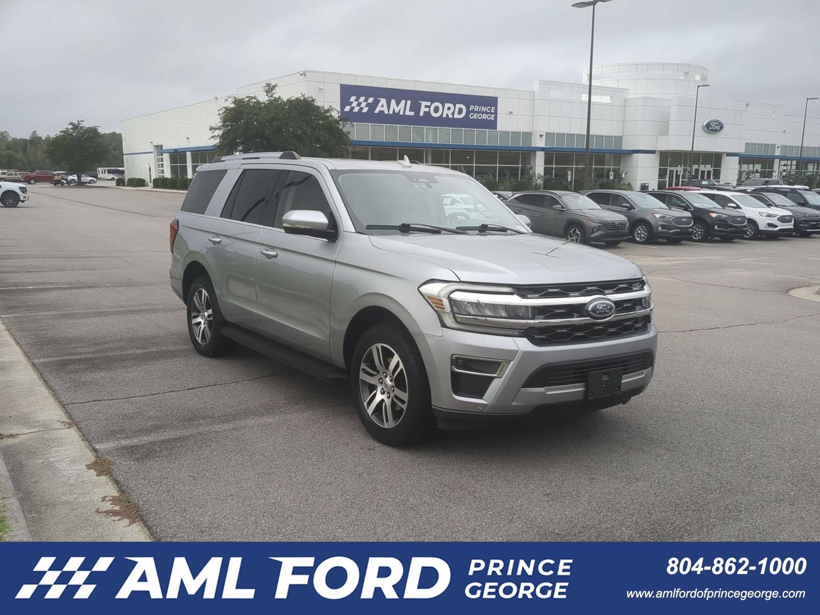 Used 2024 Ford Expedition Limited RWD image 1