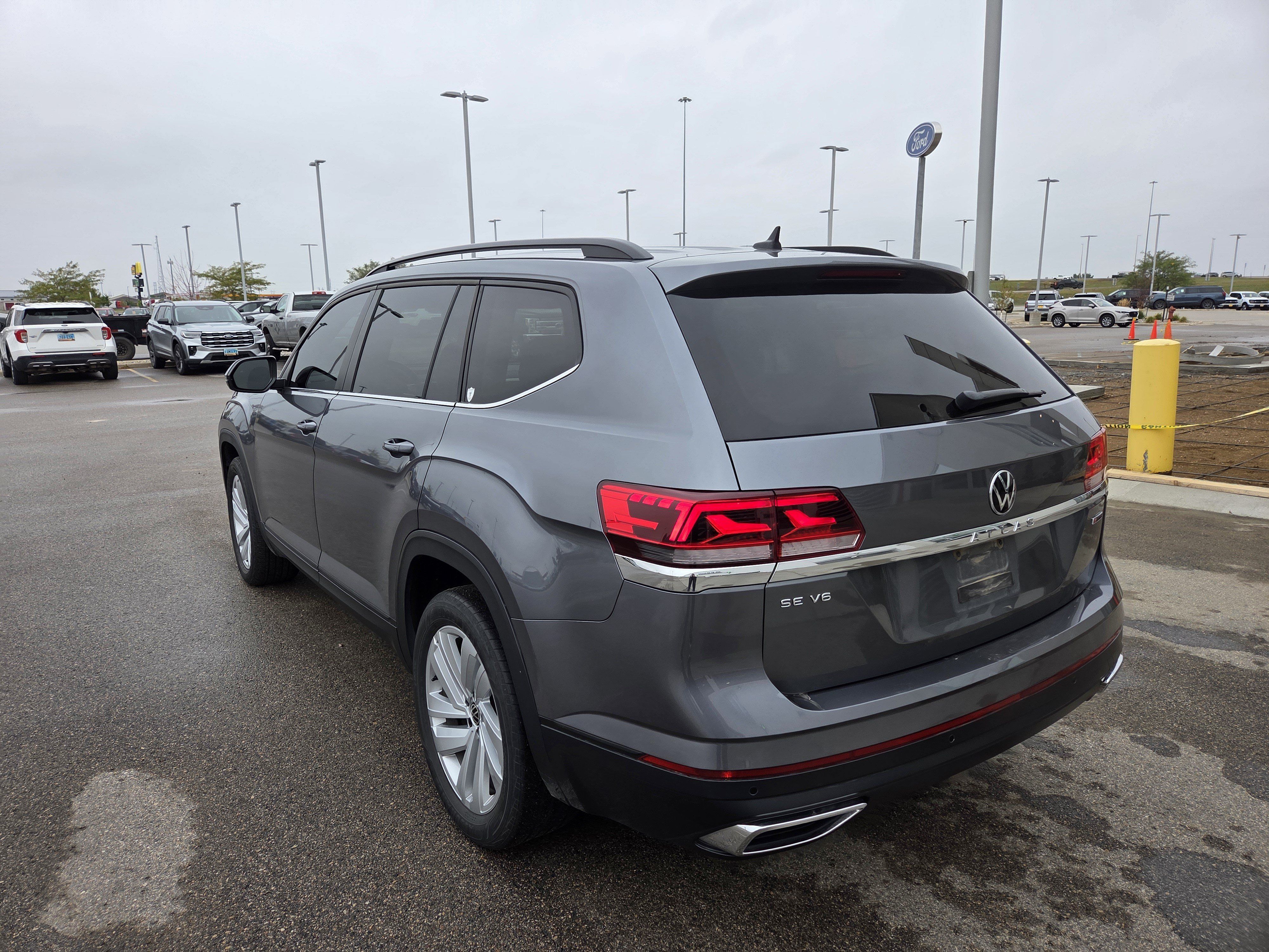Used 2021 Volkswagen Atlas SE AWD/4WD image 4