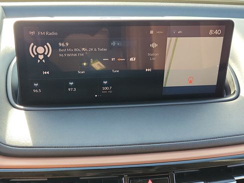Certified 2023 Acura MDX SH-AWD w/ Technology Package image 24