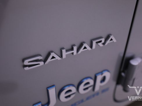 New 2024 Jeep Wrangler Sahara w/ Technology Group image 44