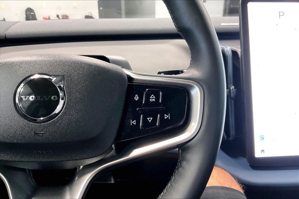 Certified 2026 Volvo EX30 Plus w/ Climate Package AWD/4WD image 12