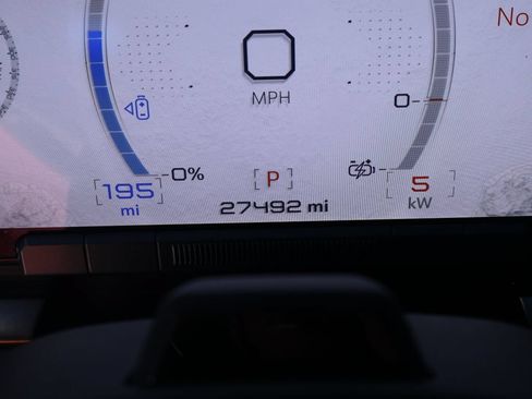Used 2024 GMC Hummer EV 3X AWD/4WD image 32