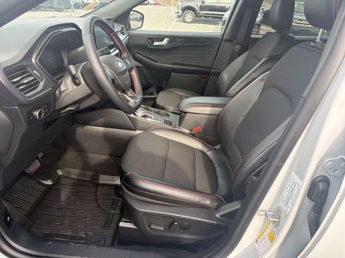Used 2025 Ford Escape ST-Line w/ Tech Pack #1 image 12