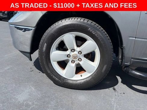 Used 2013 RAM 1500 Classic SLT w/ Premium Display Pkg RWD image 9