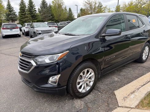 Used 2021 Chevrolet Equinox LT FWD image 1