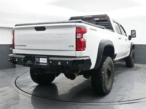 Used 2020 Chevrolet Silverado 2500 LTZ w/ Technology Package image 14