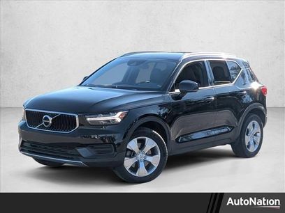Used 2020 Volvo XC40 T4 Momentum