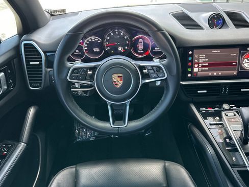 Certified 2023 Porsche Cayenne AWD/4WD image 14