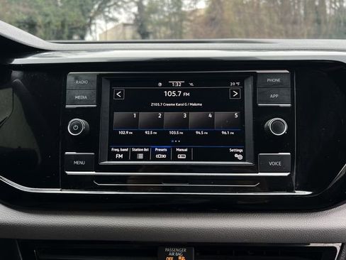 Used 2022 Volkswagen Taos S image 23