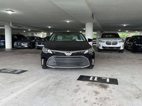 Used 2017 Toyota Avalon XLE FWD image 5