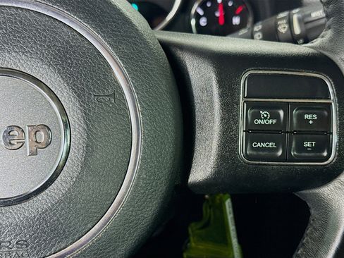 Used 2018 Jeep Wrangler Unlimited Sport w/ Connectivity Group image 14