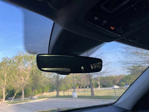 Certified 2024 Volkswagen Atlas SE w/ Panoramic Sunroof Package image 24