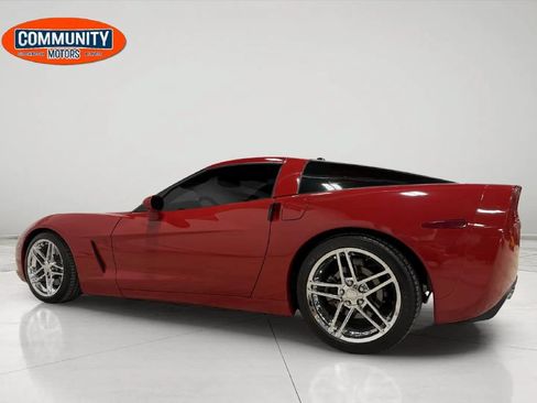 Used 2005 Chevrolet Corvette Coupe w/ Preferred Equipment Group RWD image 6