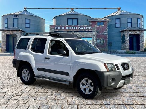 Used 2011 Nissan Xterra S AWD/4WD image 7