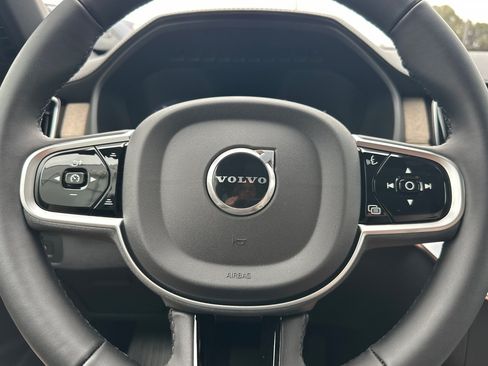 New 2026 Volvo XC90 T8 Plus w/ Protection Package Premier AWD/4WD image 20