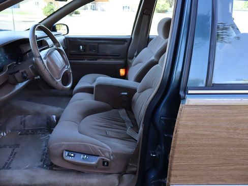 Used 1996 Buick Roadmaster Estate RWD image 19