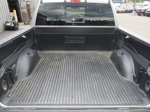 Used 2024 RAM 1500 Laramie AWD/4WD image 12