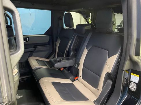 Used 2024 Ford Bronco Wildtrak image 36