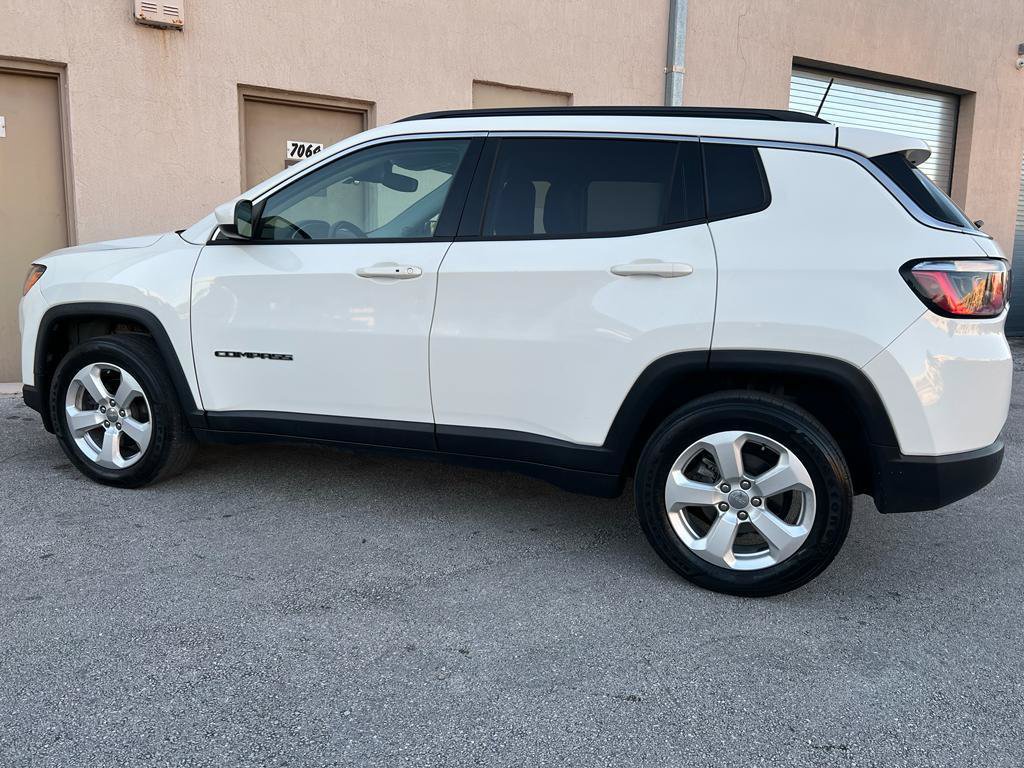 Used 2018 Jeep Compass Latitude w/ Popular Equipment Group FWD image 7