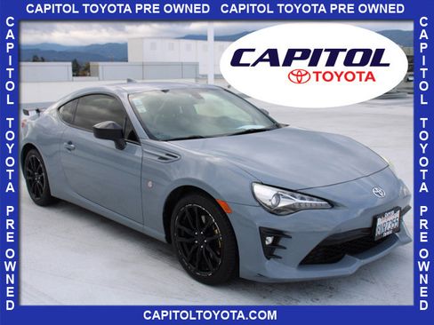 Used 2018 Toyota 86 image 1