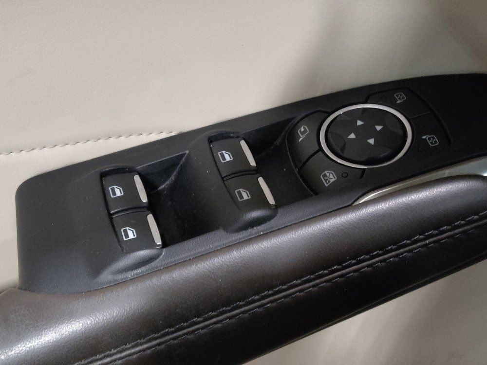 Used 2017 Lincoln MKC Reserve FWD image 27