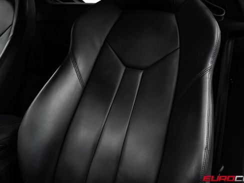 Used 2021 Audi R8 V10 w/ Premium Package RWD image 41