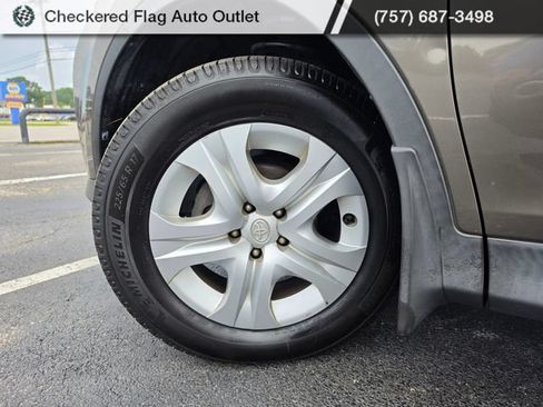 Used 2014 Toyota RAV4 LE FWD image 13