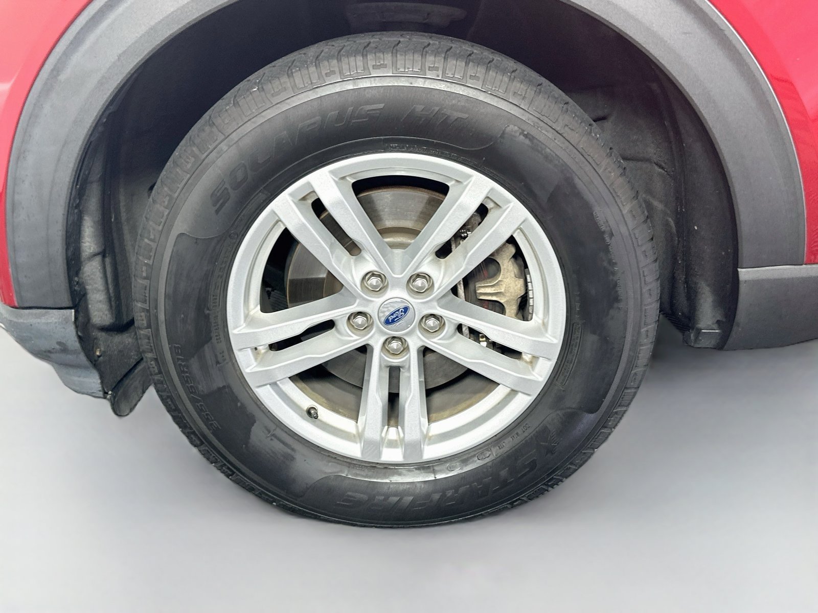 Used 2020 Ford Explorer XLT w/ Class III Trailer Tow Package AWD/4WD image 30