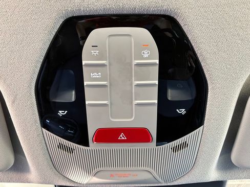 Used 2025 Kia K4 FWD image 16
