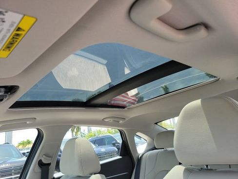 Used 2023 Hyundai Sonata SEL w/ Convenience Package FWD image 18
